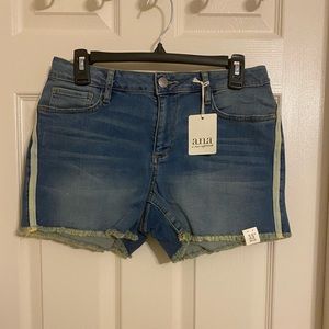 Women’s denim shorts